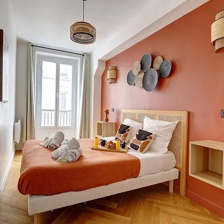 266 Montefiore Superbe à