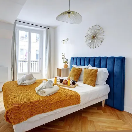 266 Montefiore Superbe à Parigi